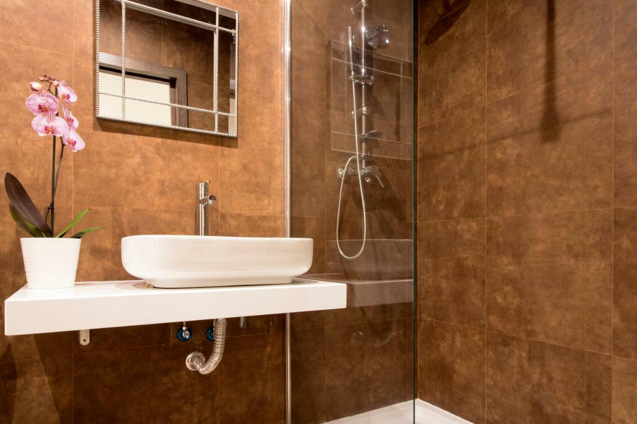 Apartamentos Rosa Do Bairro Alto Лісабон Екстер'єр фото